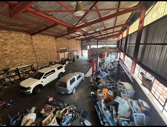 800M² WAREHOUSE TO LET IN PRETORIA WEST